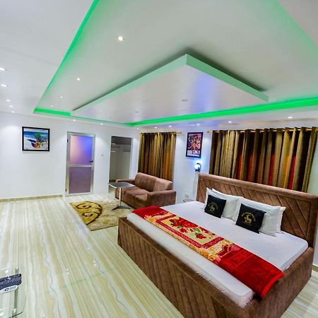 Nap Apartment Hotel Dansoman Bagian luar foto