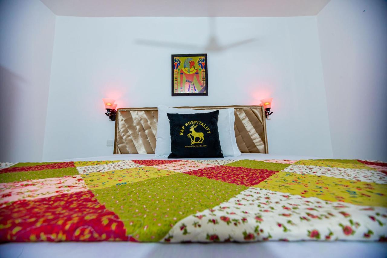 Nap Apartment Hotel Dansoman Bagian luar foto