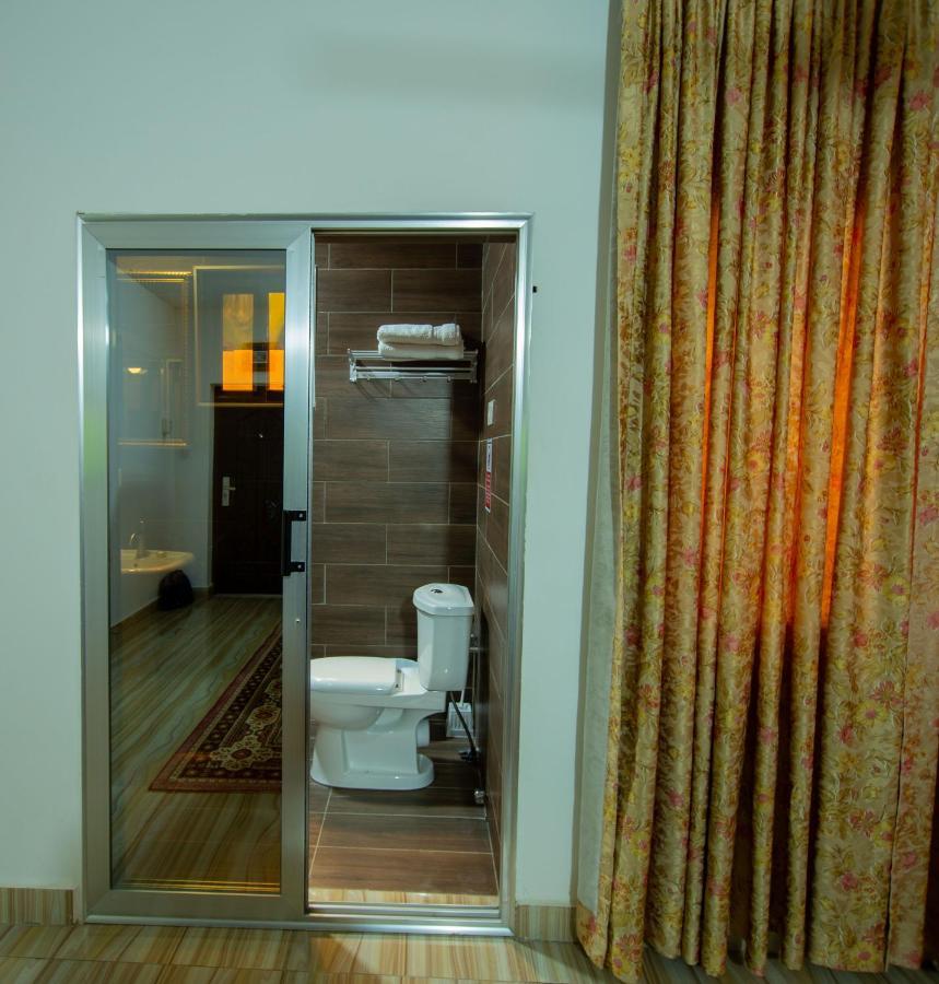 Nap Apartment Hotel Dansoman Bagian luar foto