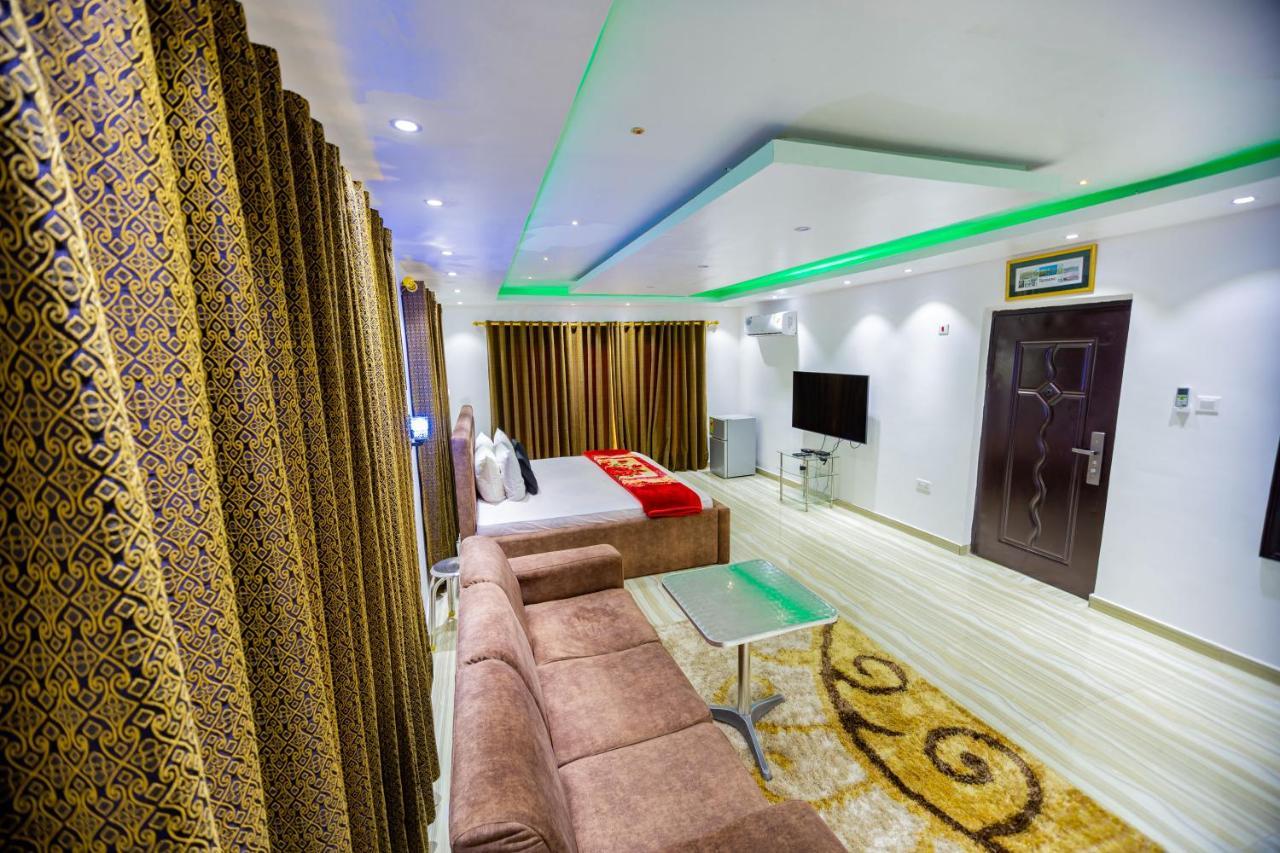 Nap Apartment Hotel Dansoman Bagian luar foto