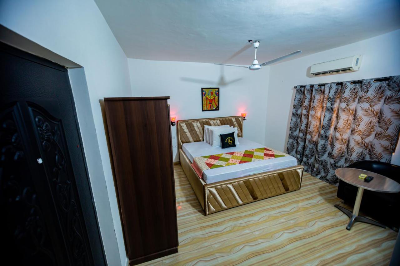 Nap Apartment Hotel Dansoman Bagian luar foto